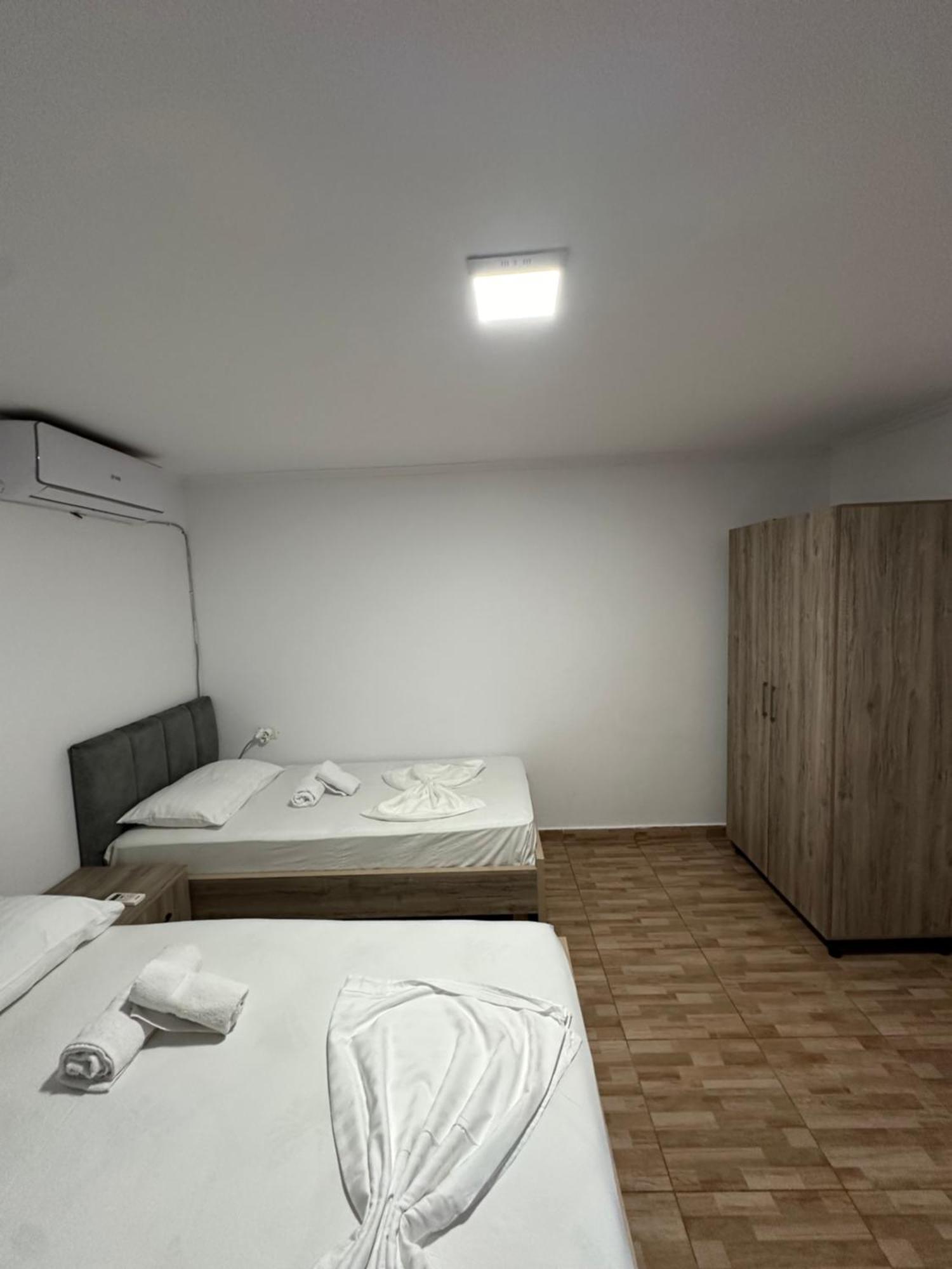 Elby Apartments Berat Kültér fotó