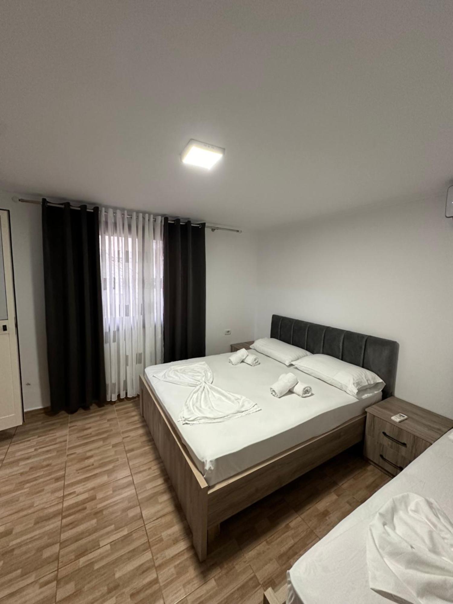 Elby Apartments Berat Kültér fotó